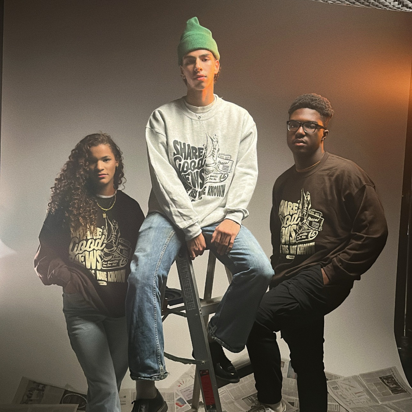 share good news crewneck